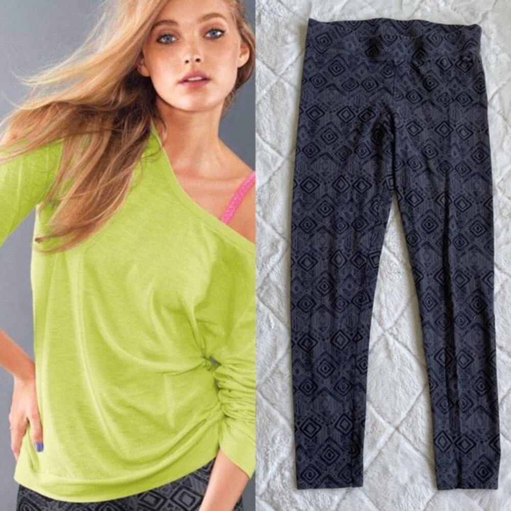 Victoria's Secret PINK | Grey Tribal Aztec Print Leggings | Size Medium